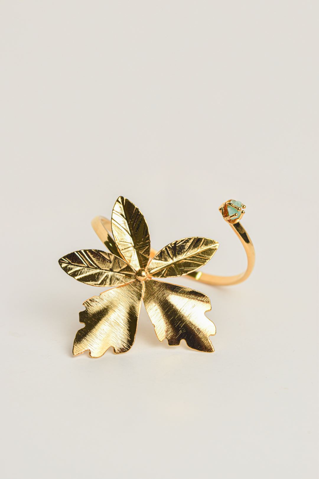 Pulsera Flor con cuarzo