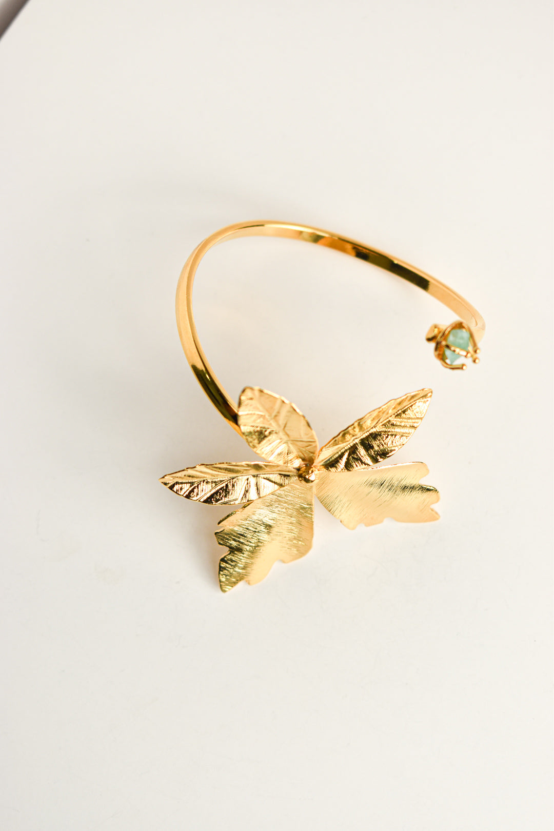 Pulsera Flor con cuarzo
