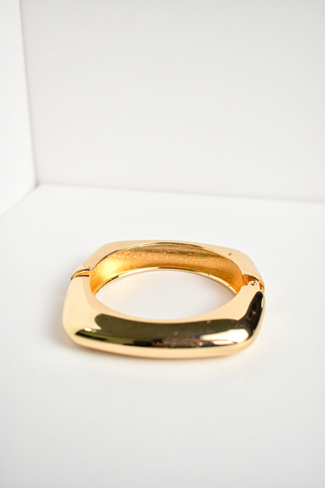 Brazalete cuadrado
